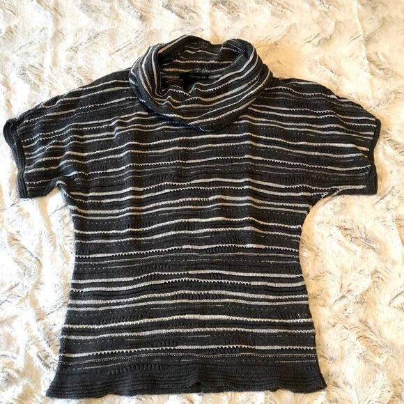 𝅺calvin Klein Jeans silver and gray knit cowl neck short sleeve sweater size S - Picture 3 of 9